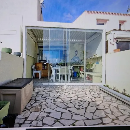 Charmante Maison Bord De Avec Vue Sur Le Port Holiday home